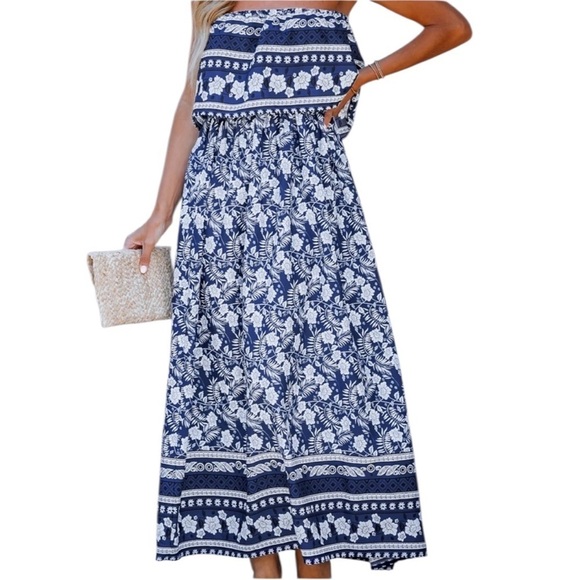 Cupshe Other - NWT CUPSHE Blue & White Sleeveless Floral Print Midi Tube Dress Size Small
